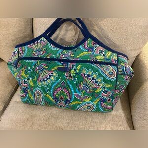 Vera Bradley large Floral Green Tote / weekender Bag , great condition.